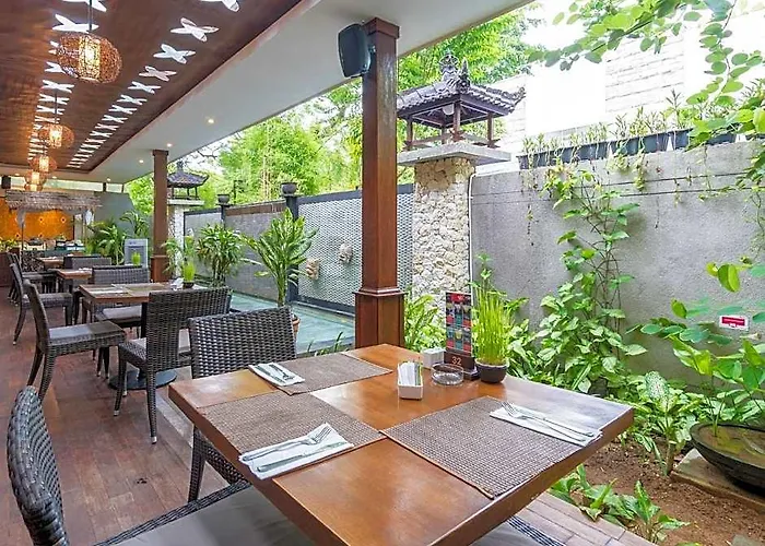 Hotel Grand Whiz Bali 4*